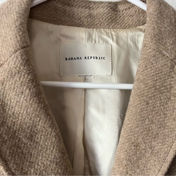 Banana Republic Wool Blazer - Picture 2 of 7